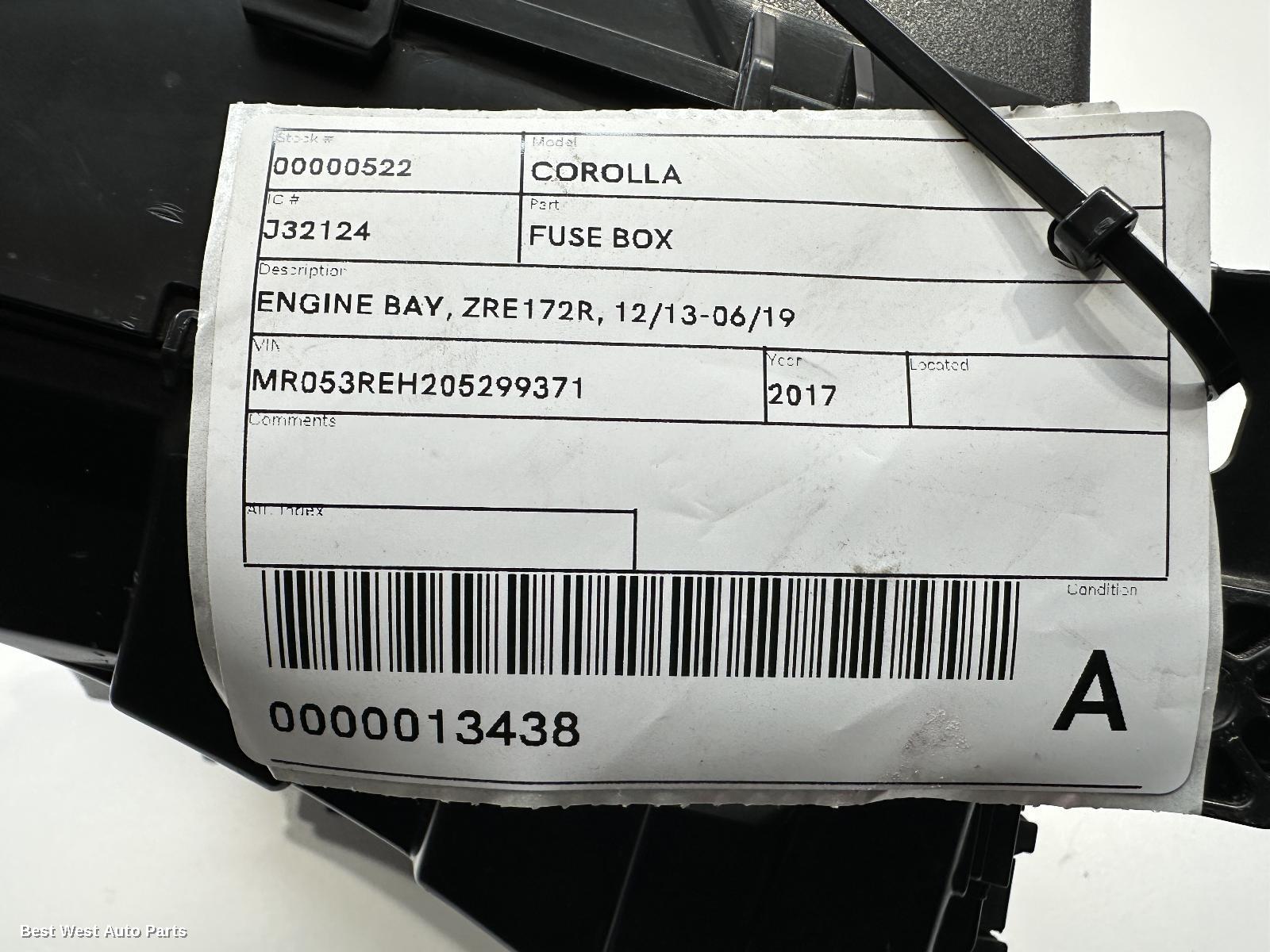 2017 TOYOTA COROLLA Fuse Box