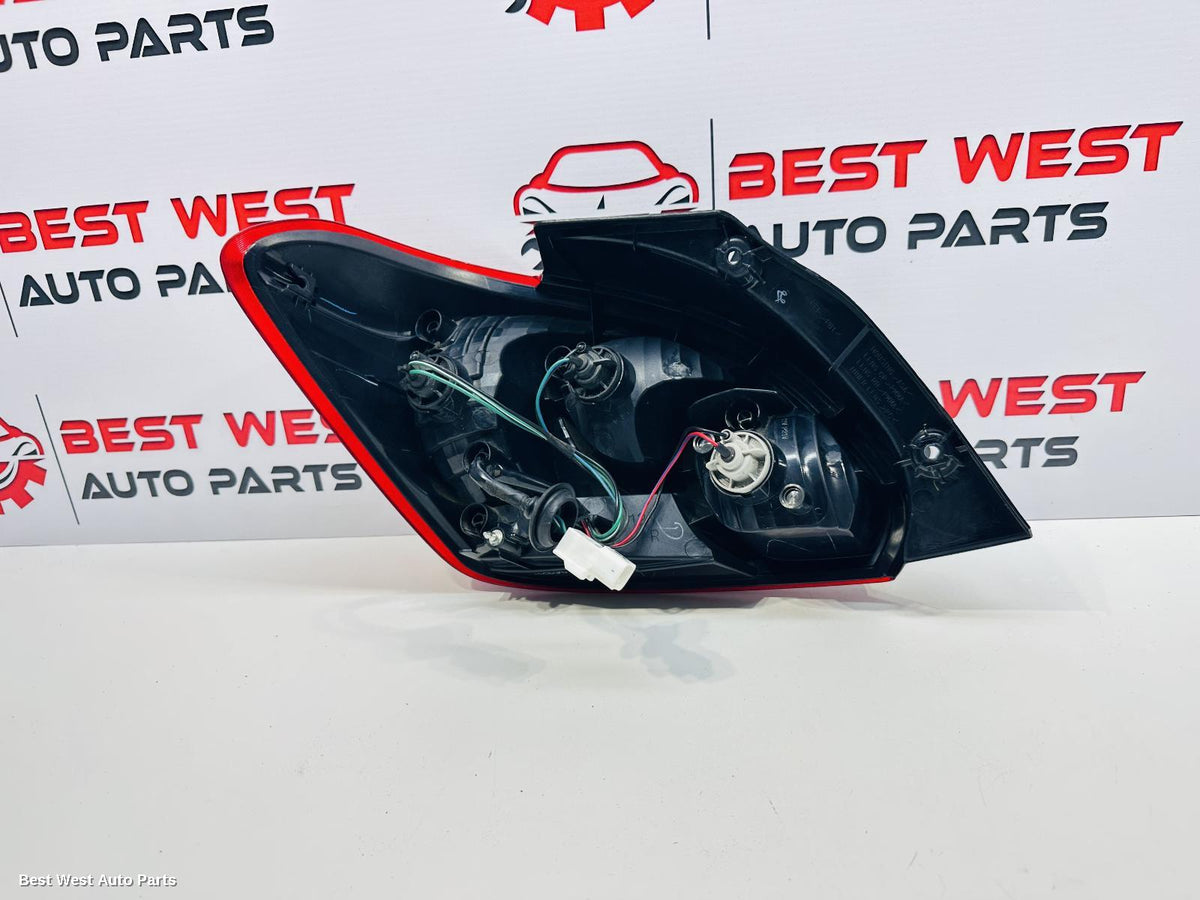 2013 MITSUBISHI MIRAGE Right Taillight