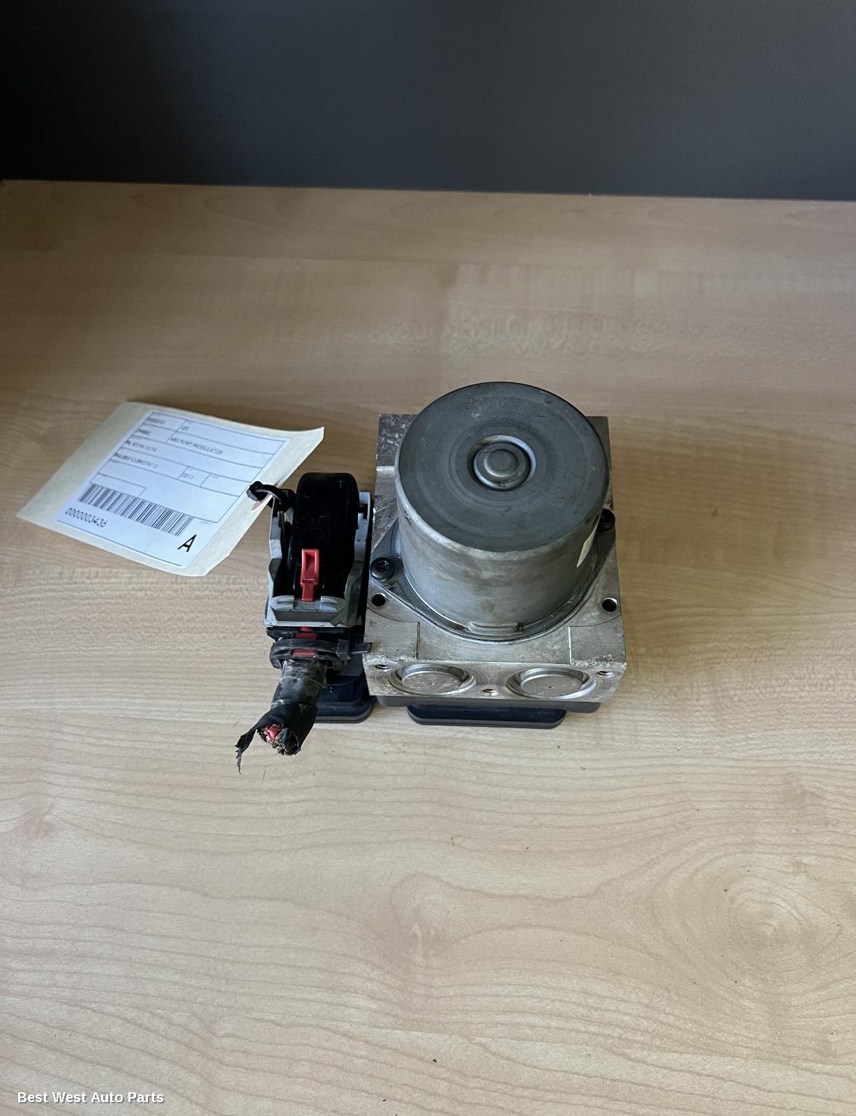 2011 HYUNDAI I20 Abs Pump/Modulator