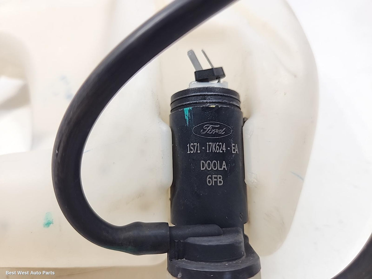 2017 FORD ECOSPORT Washer Bottle