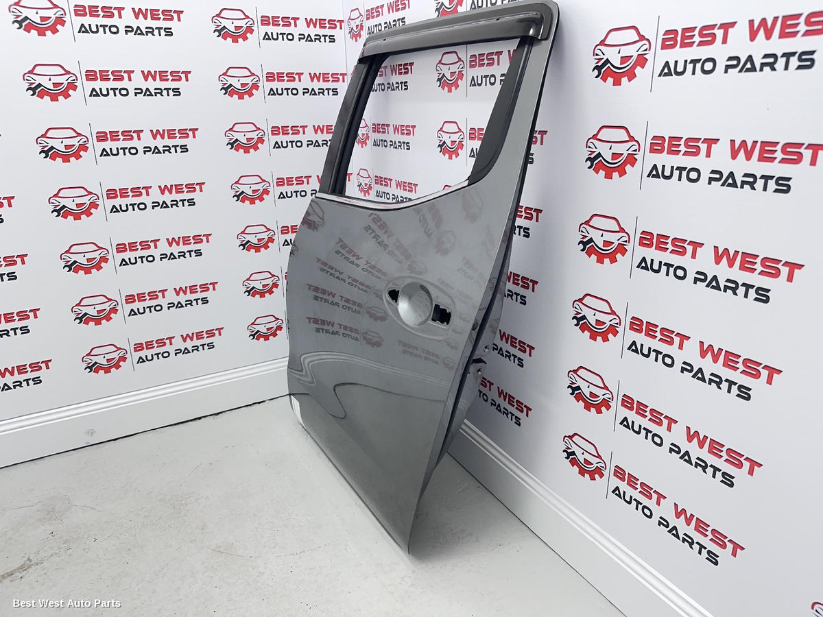 2021 NISSAN NAVARA Left Rear Door/Sliding