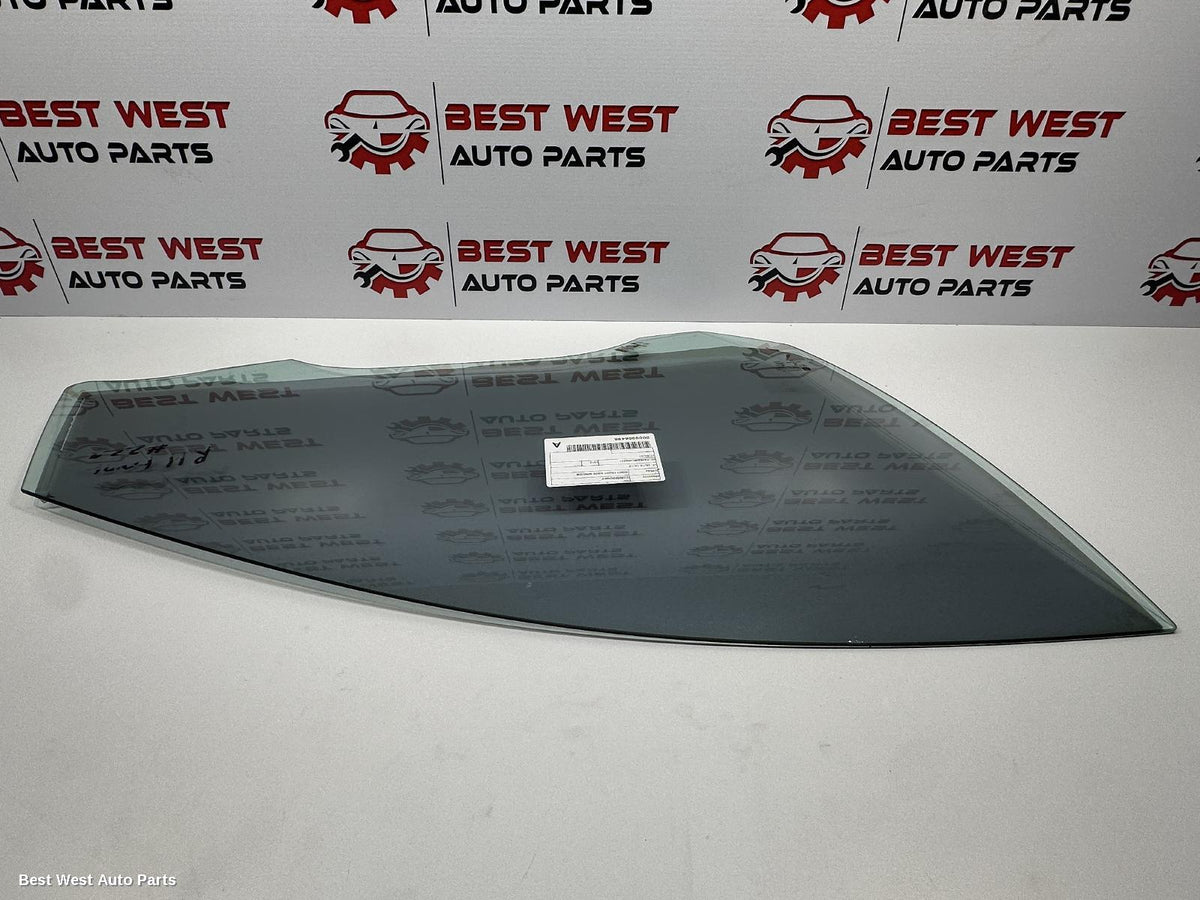 2013 HOLDEN COMMODORE Right Front Door Window