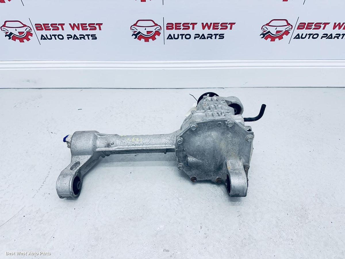 2021 NISSAN NAVARA Differential Centre
