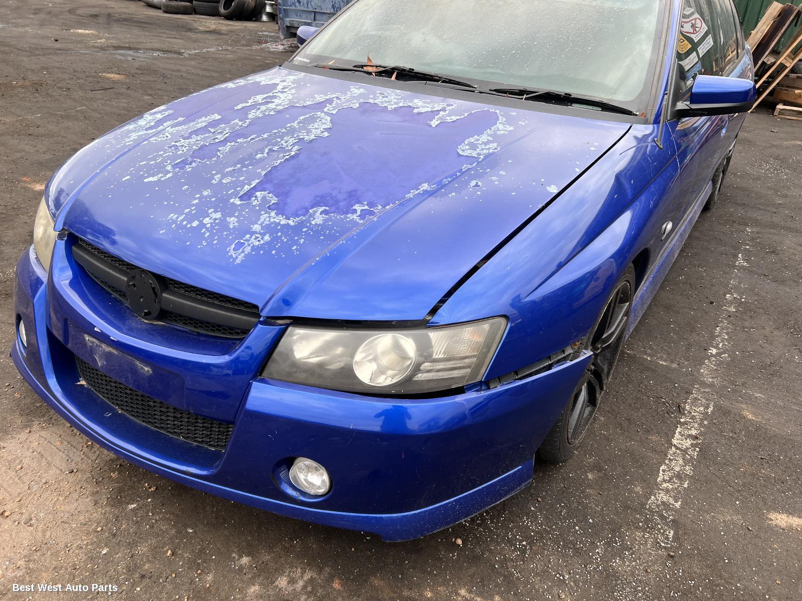 2004 HOLDEN COMMODORE Left Headlamp