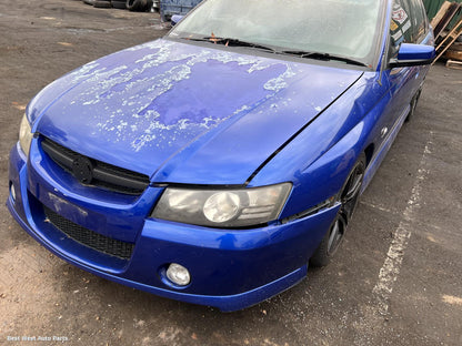 2004 HOLDEN COMMODORE Left Headlamp