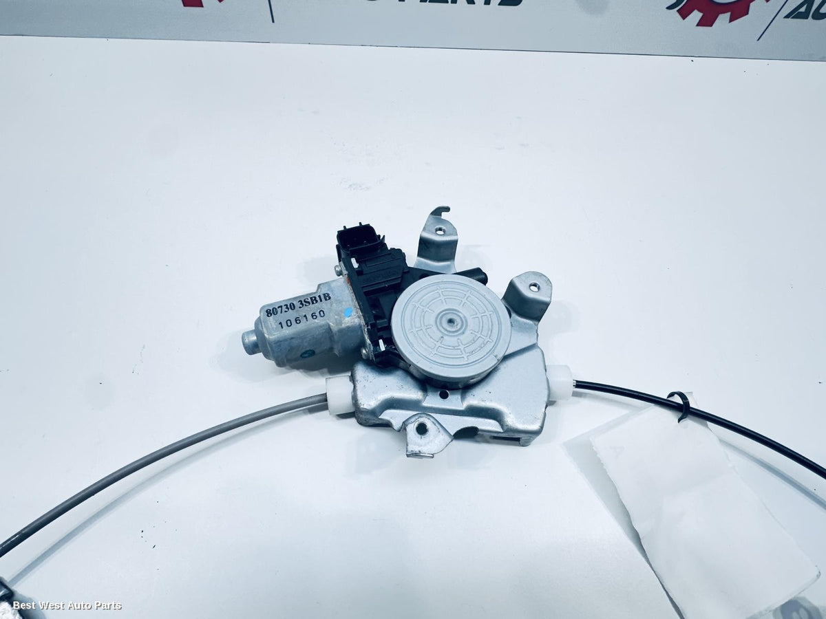 2021 NISSAN NAVARA Left Front Window Reg/Motor