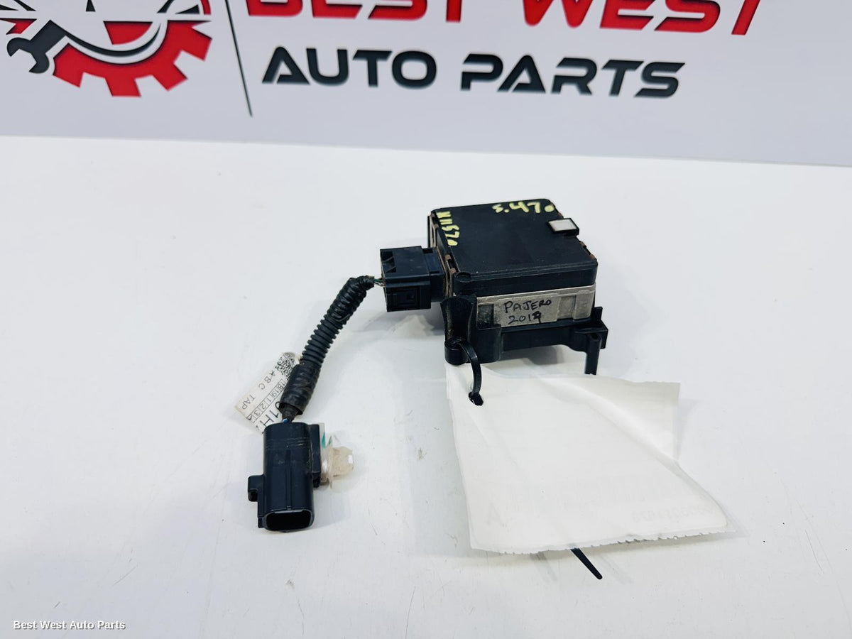 2017 MITSUBISHI PAJERO REVERSE_CAMERA