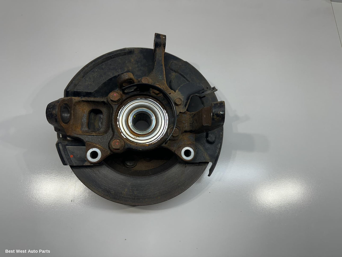 2021 MITSUBISHI TRITON Right Front Hub Assembly