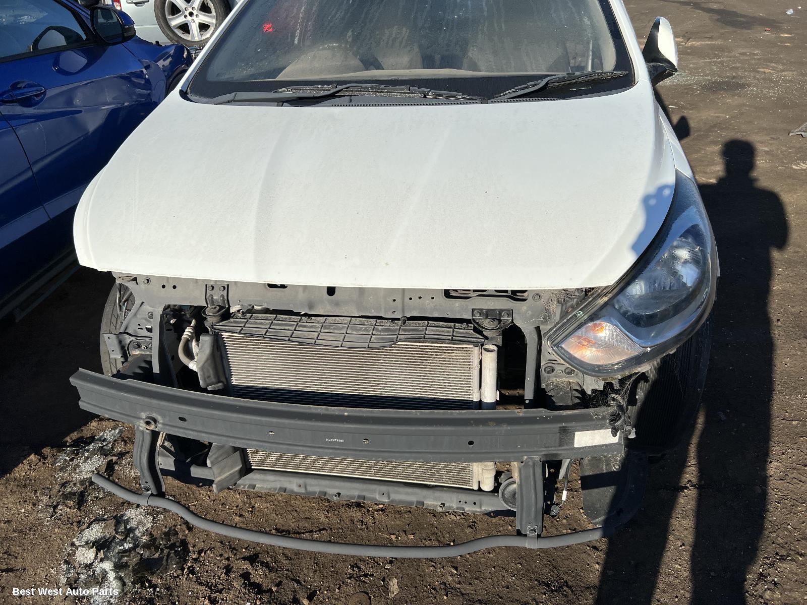 2013 HYUNDAI ACCENT Right Front Lower Control Arm