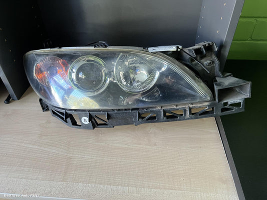 2004 MAZDA 3 Right Headlamp