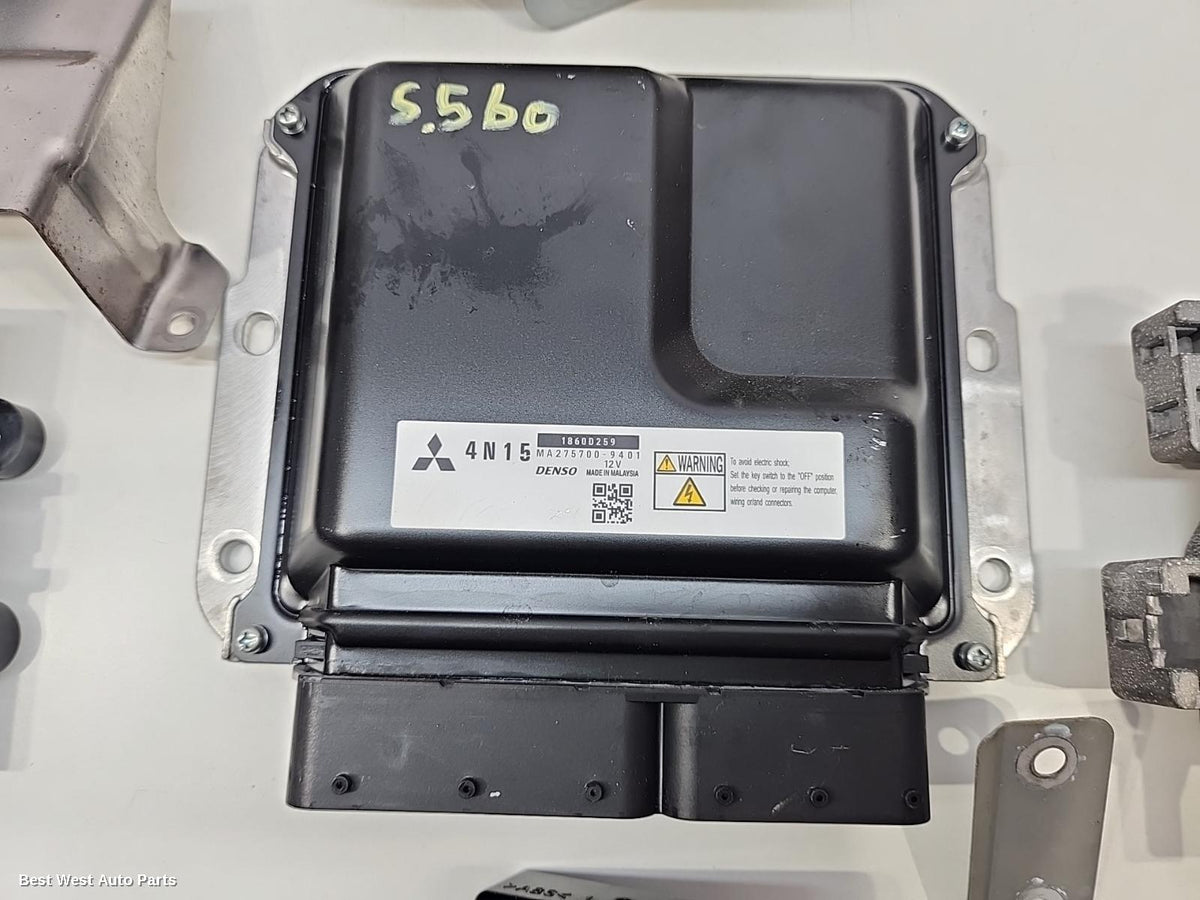 2019 MITSUBISHI PAJERO Ecu