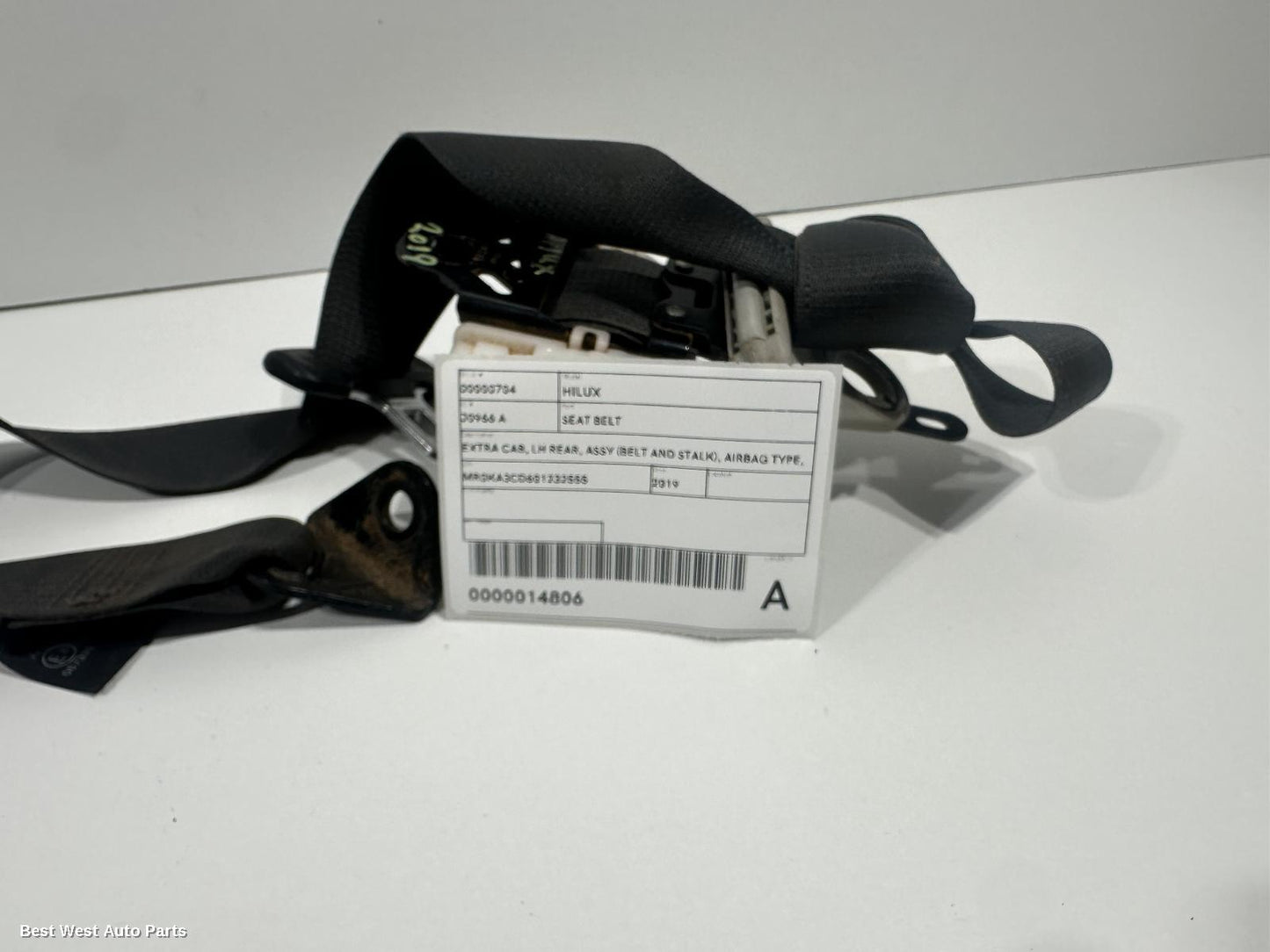 2019 TOYOTA HILUX Seatbelt/Stalk