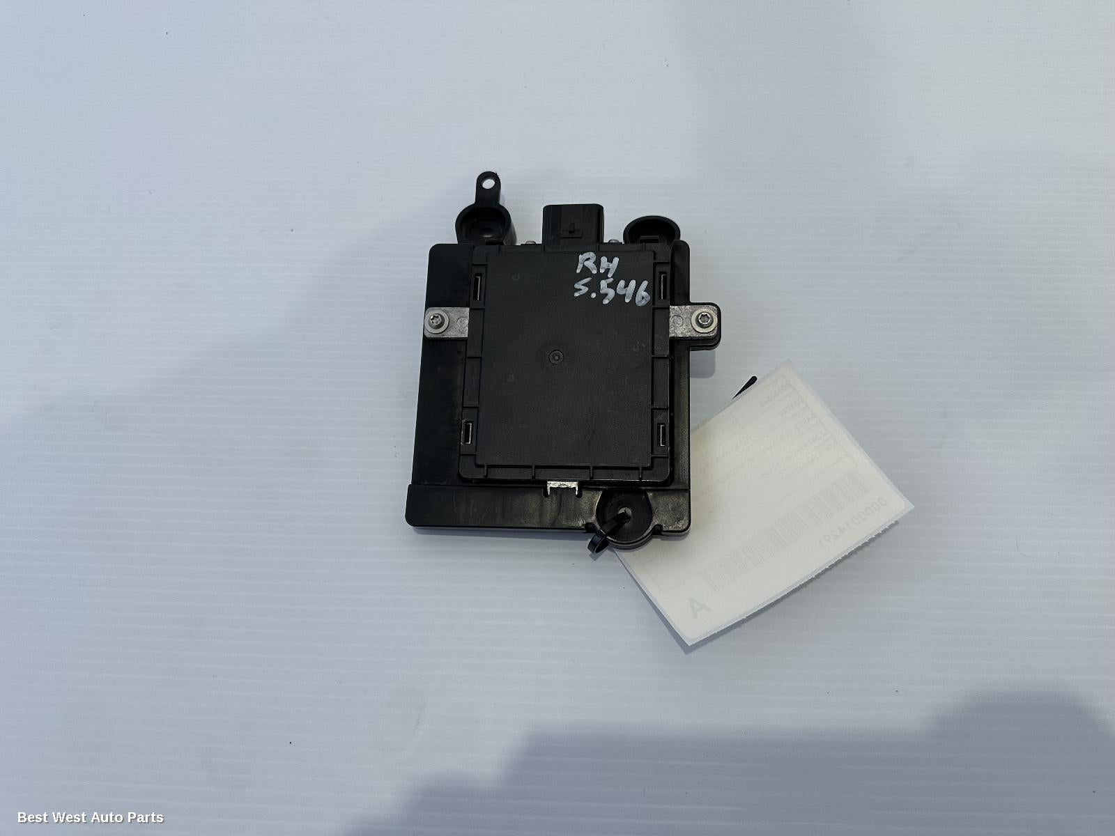 2024 MG HS REVERSE_CAMERA