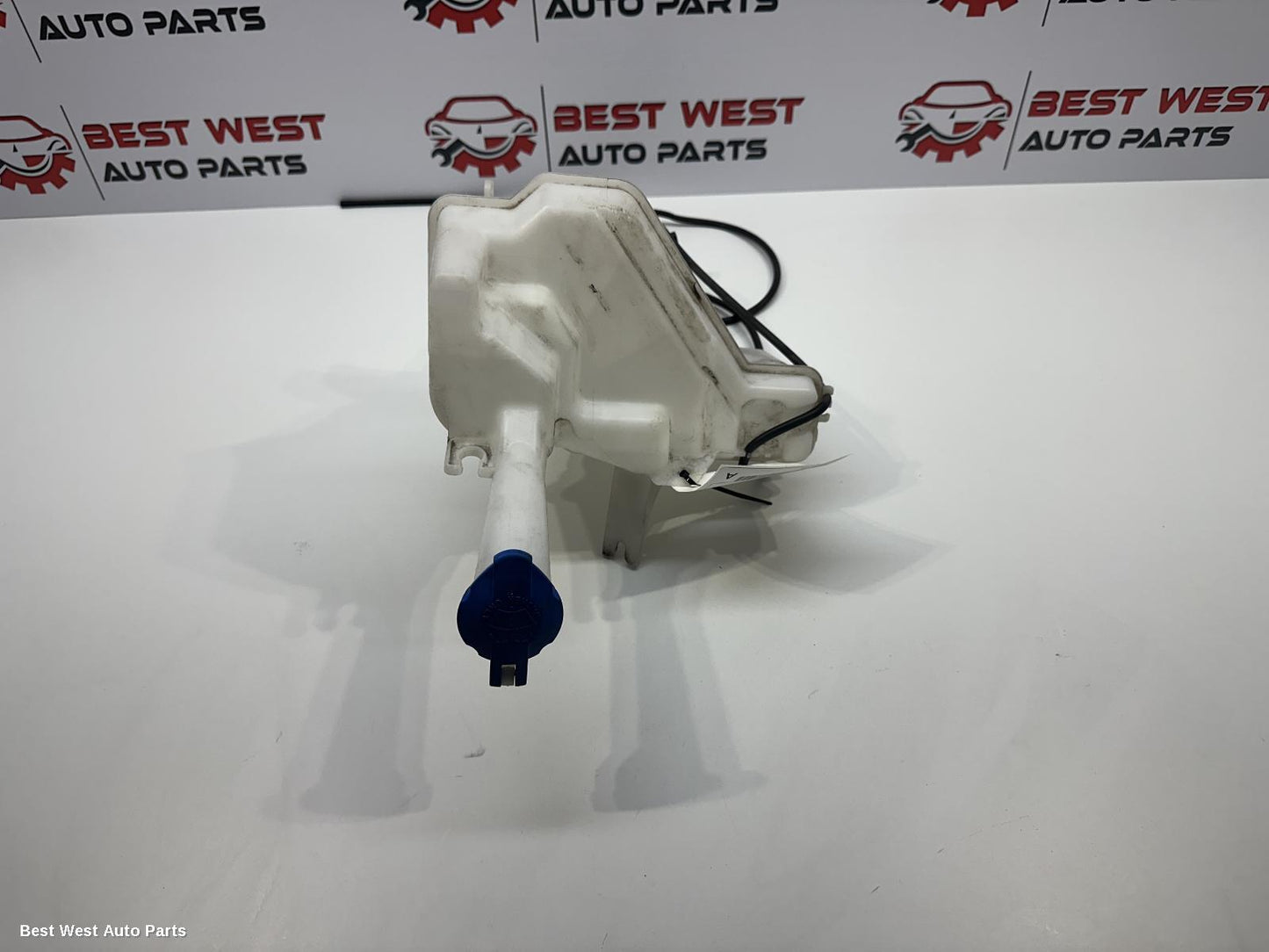 2014 HYUNDAI I30 Washer Bottle