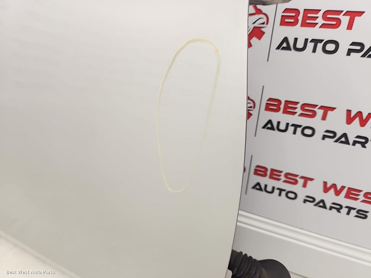 2019 MITSUBISHI TRITON Right Front Door