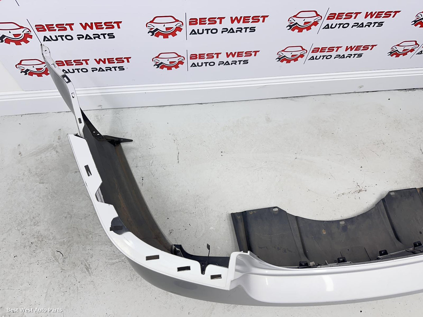2011 HOLDEN COMMODORE Rear Bumper