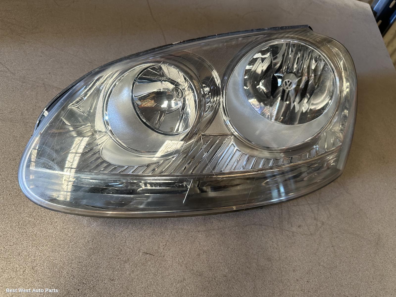 2004 VOLKSWAGEN GOLF Left Headlamp