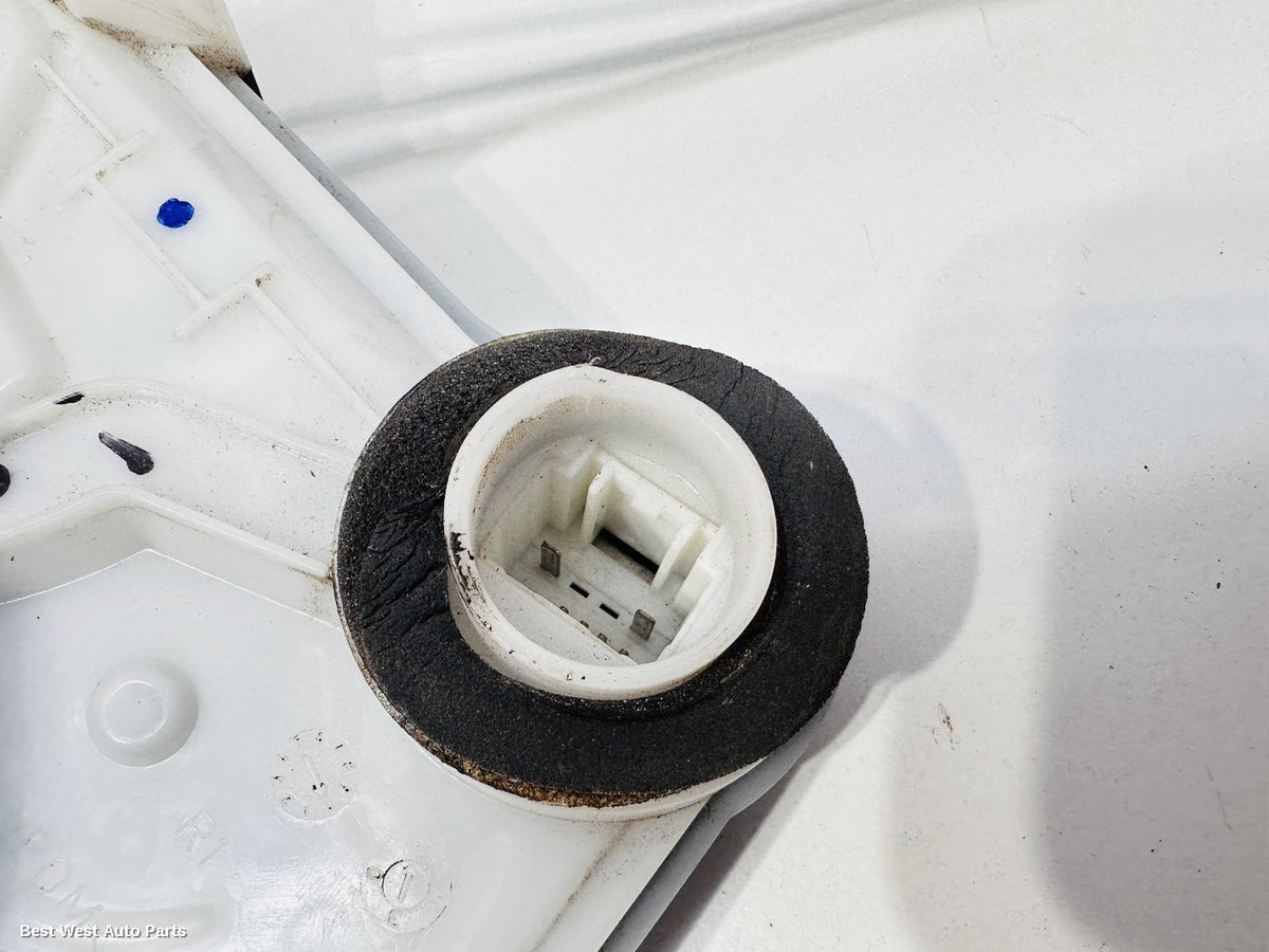 2018 TOYOTA HILUX Door/Boot/Gate Lock