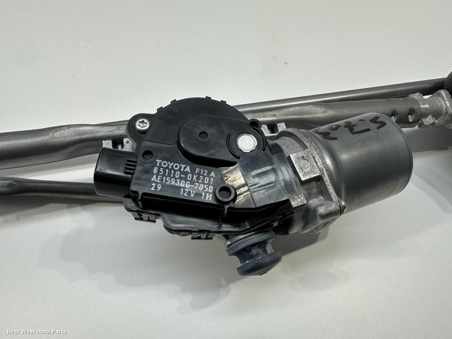 2024 TOYOTA HILUX Wiper Motor
