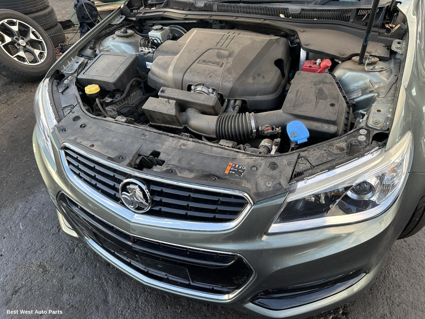 2013 HOLDEN COMMODORE Grille