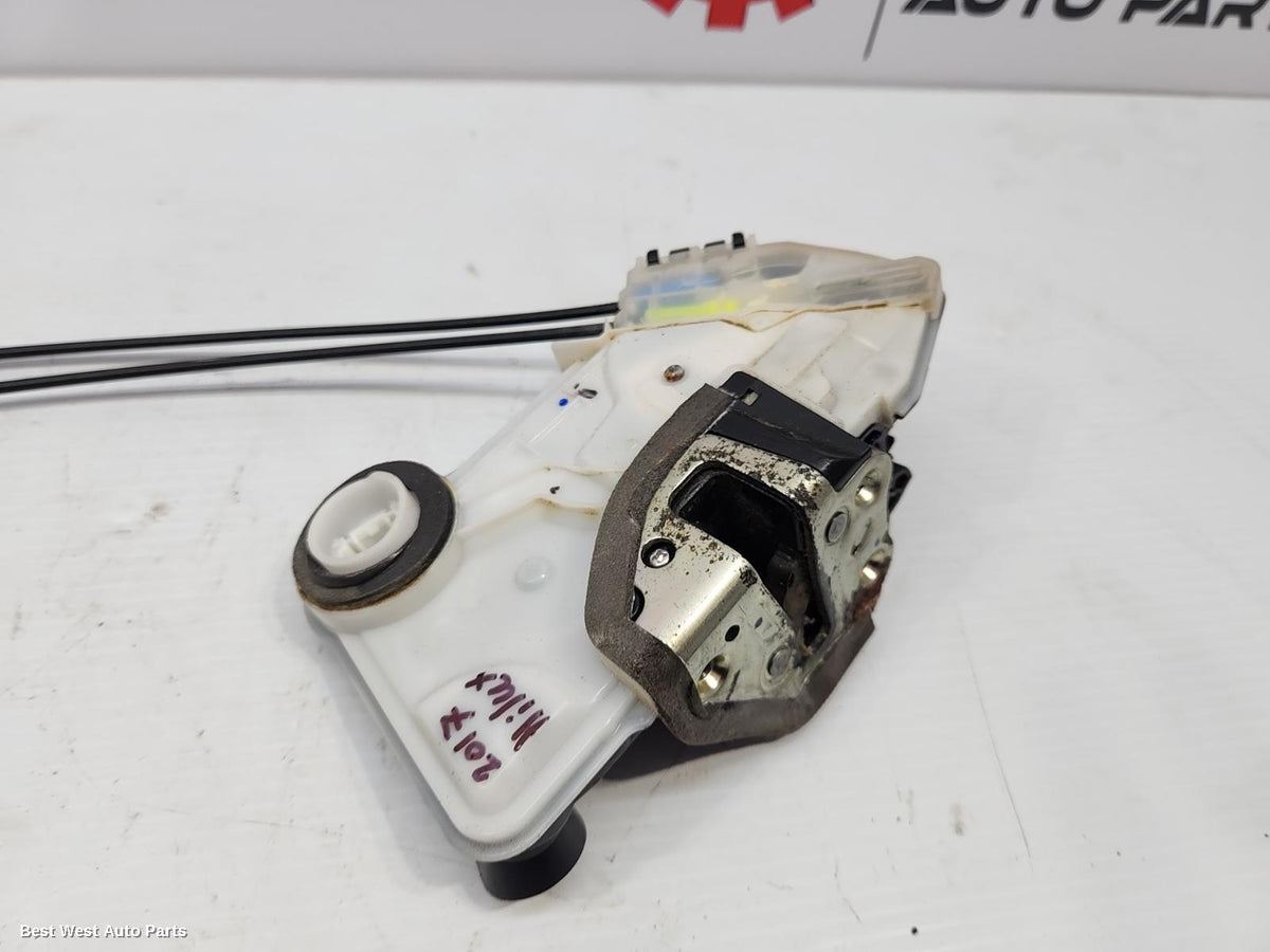 2017 TOYOTA HILUX Door/Boot/Gate Lock
