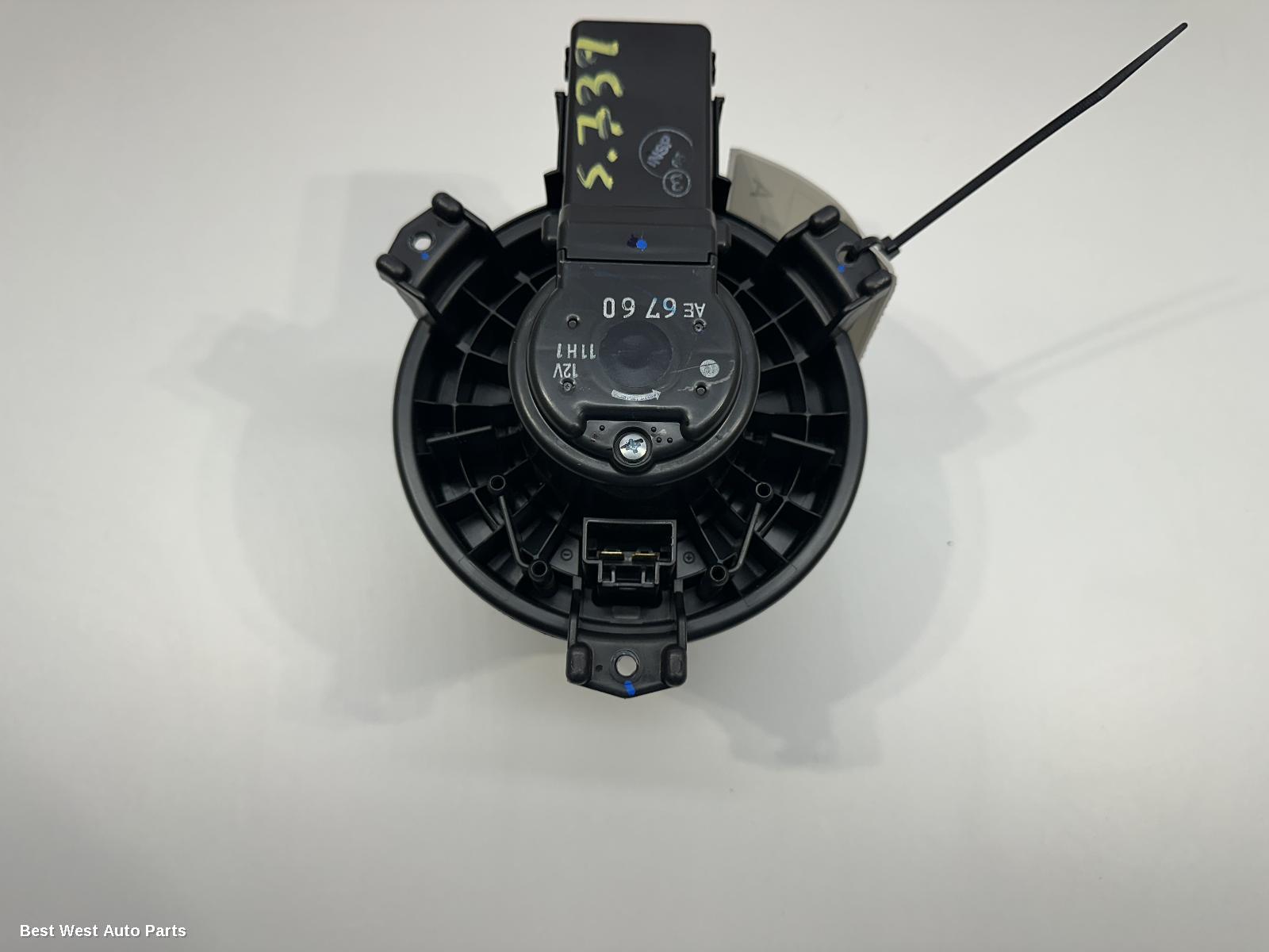 2024 TOYOTA HILUX Heater Fan Motor