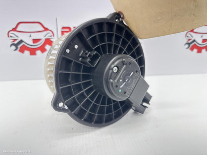 2018 MAZDA 2 Heater Fan Motor