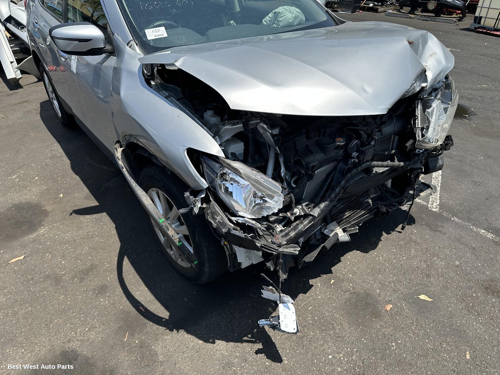 2018 NISSAN XTRAIL Glove Box