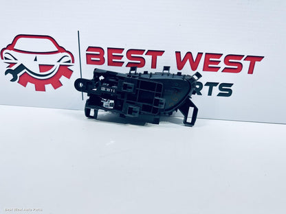 2021 NISSAN NAVARA Door Handle