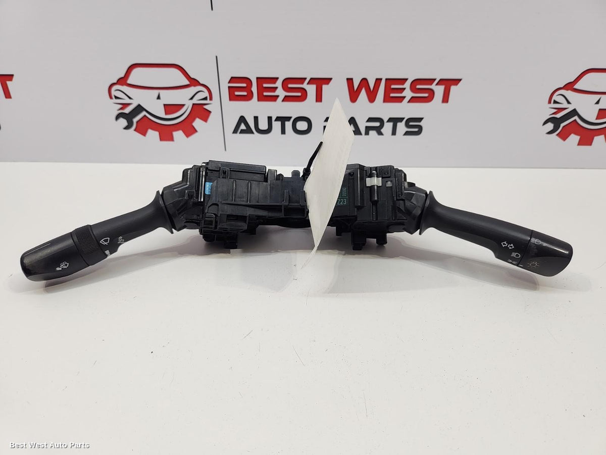 2017 TOYOTA HILUX Combination Switch