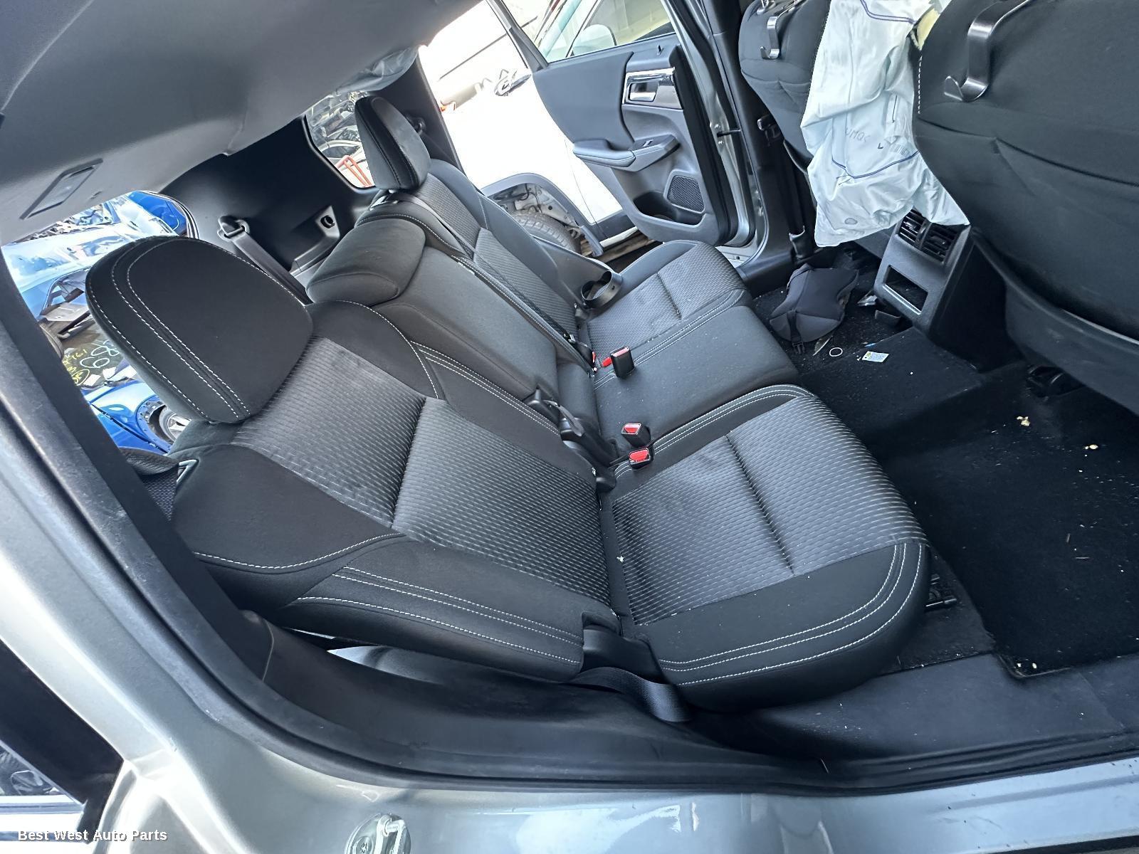 2023 MITSUBISHI OUTLANDER 2nd Seat (Rear Seat)