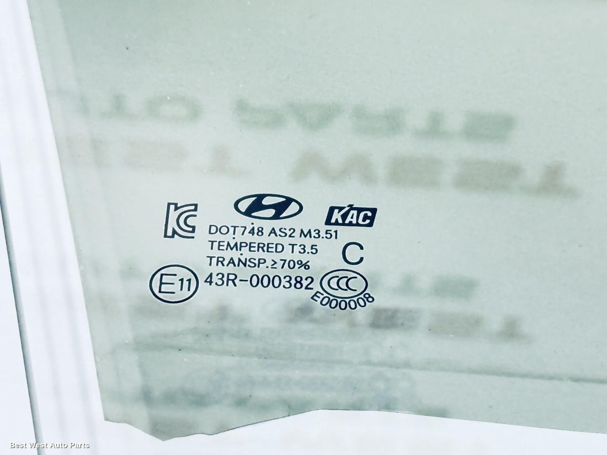 2015 HYUNDAI ELANTRA Right Front Door Window