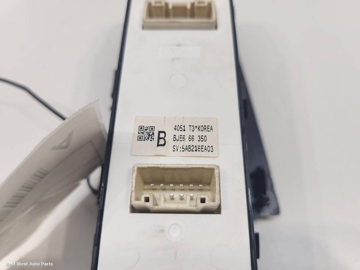 2018 MAZDA 3 Pwr Dr Wind Switch