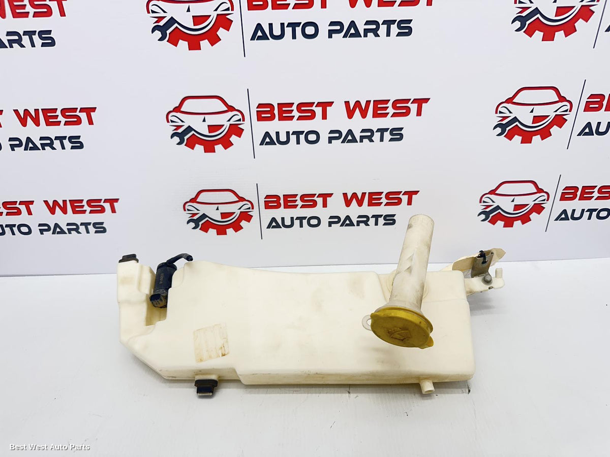 2017 HOLDEN COLORADO Washer Bottle
