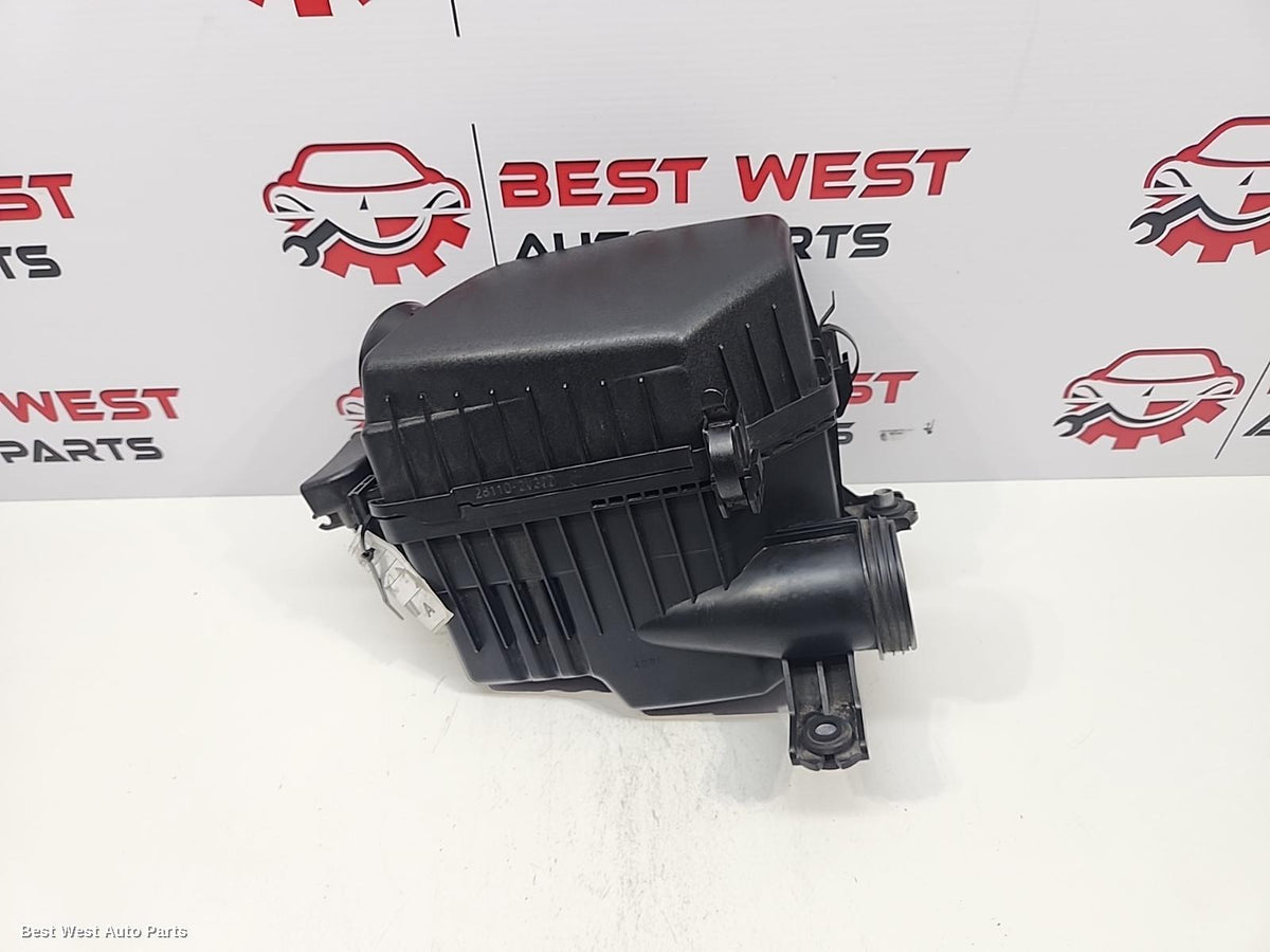 2014 HYUNDAI VELOSTER Air Cleaner/Box