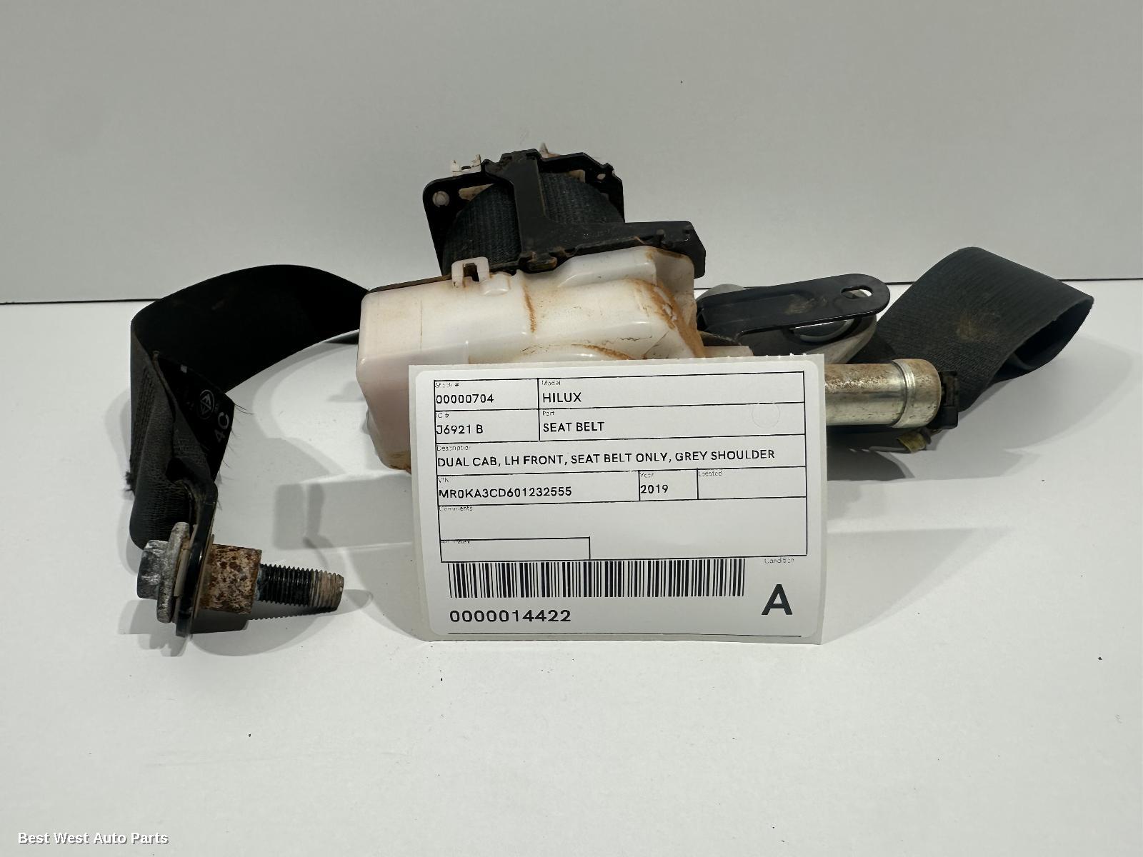 2019 TOYOTA HILUX Seatbelt/Stalk