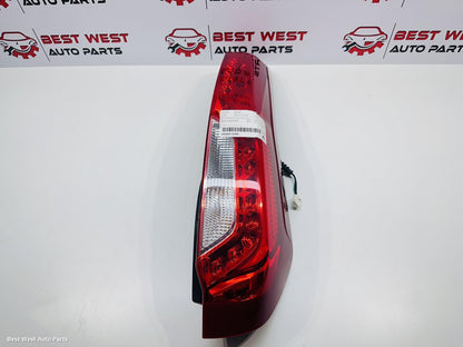 2011 NISSAN XTRAIL Right Taillight
