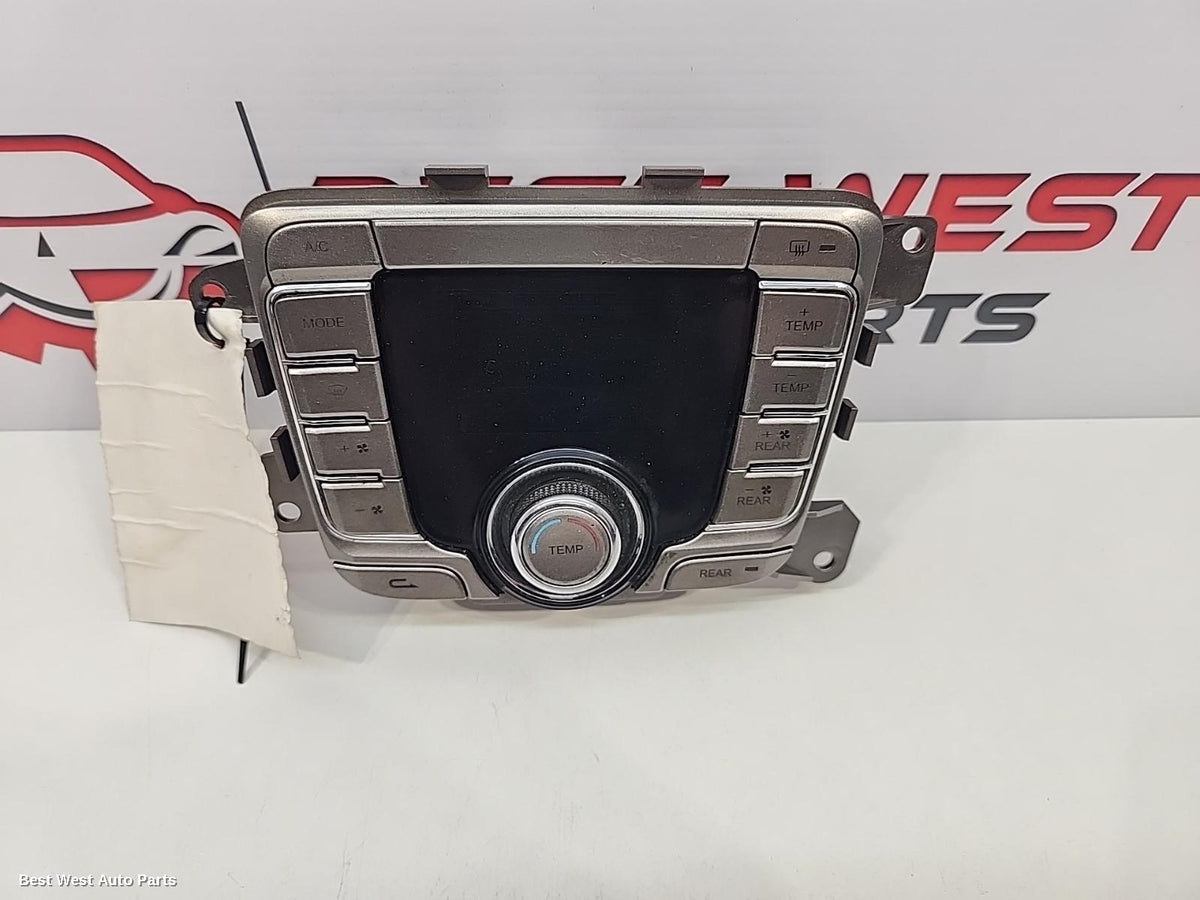2019 LDV G10 Heater/Ac Controls