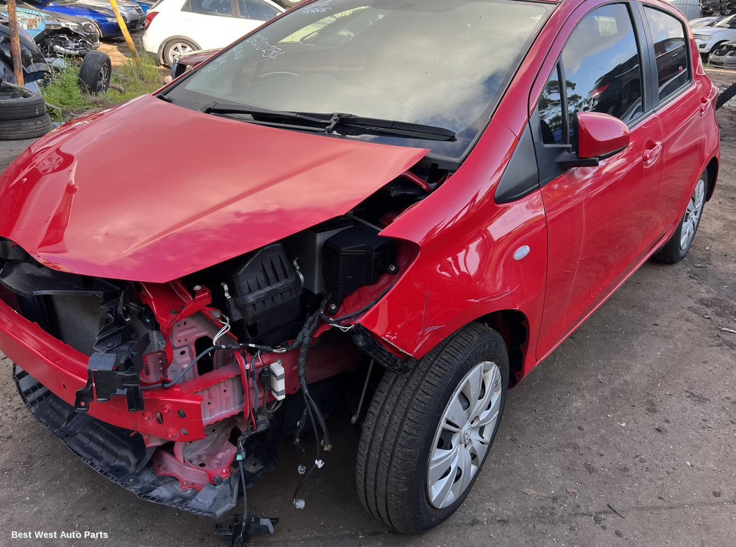 2016 TOYOTA YARIS Left Front Hub Assembly