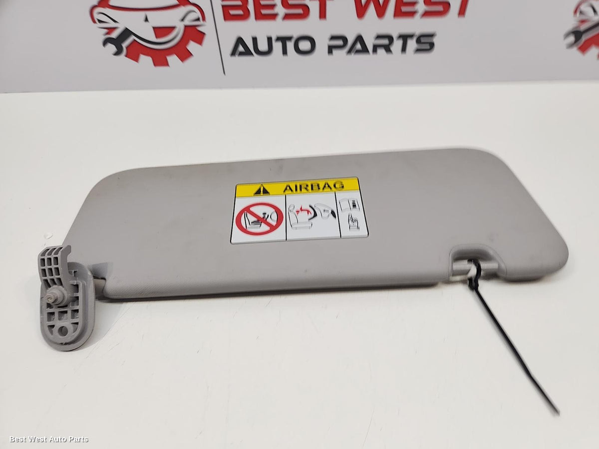 2016 HYUNDAI ELANTRA Sunvisor