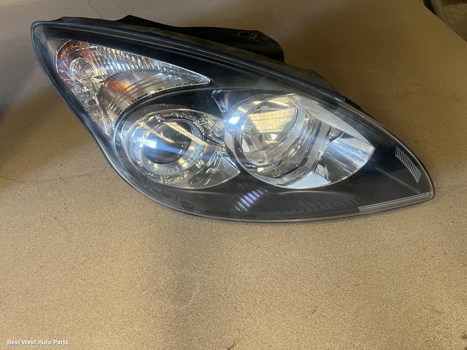 2010 HYUNDAI I30 Right Headlamp