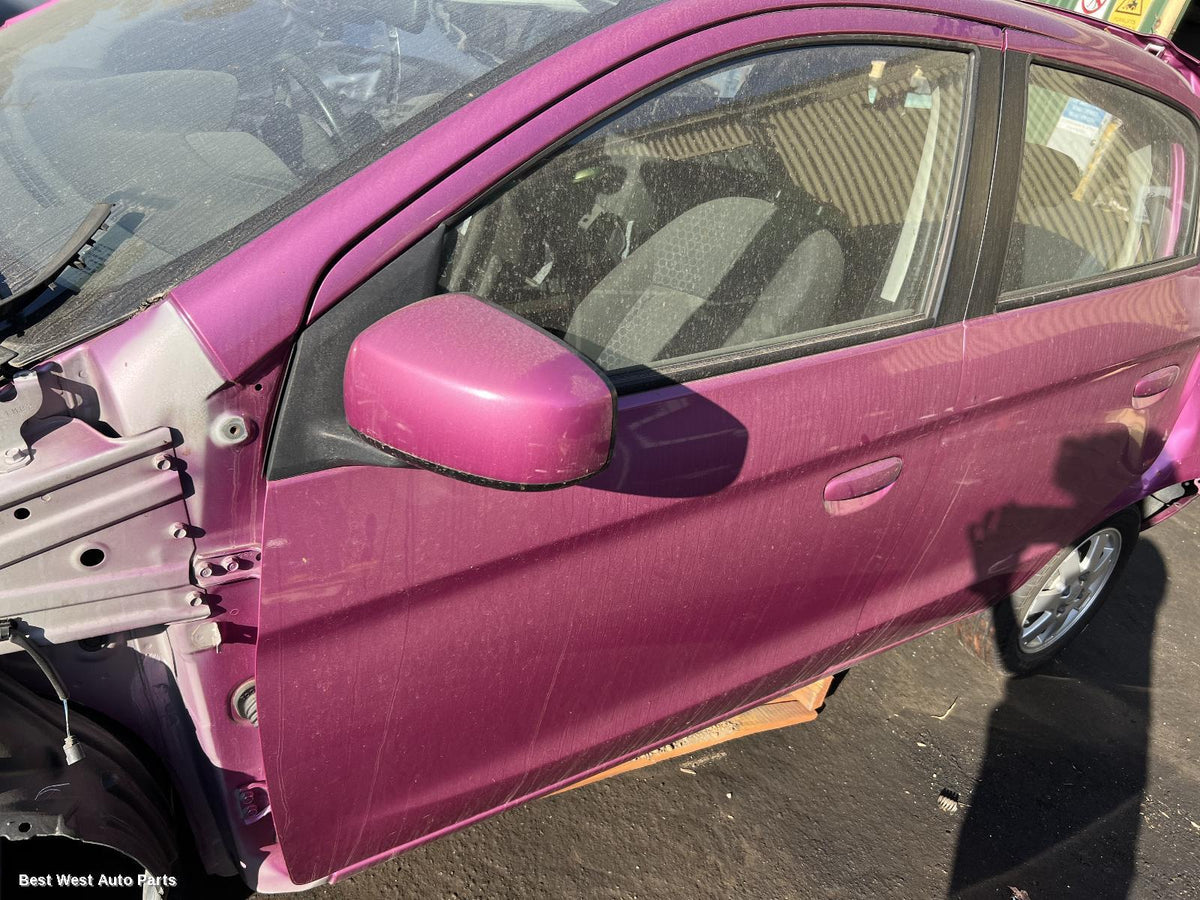 2014 MITSUBISHI MIRAGE Front Seat