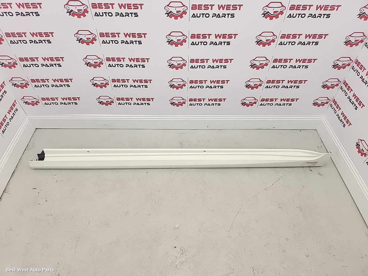2023 TOYOTA CAMRY Side Step/Skirt