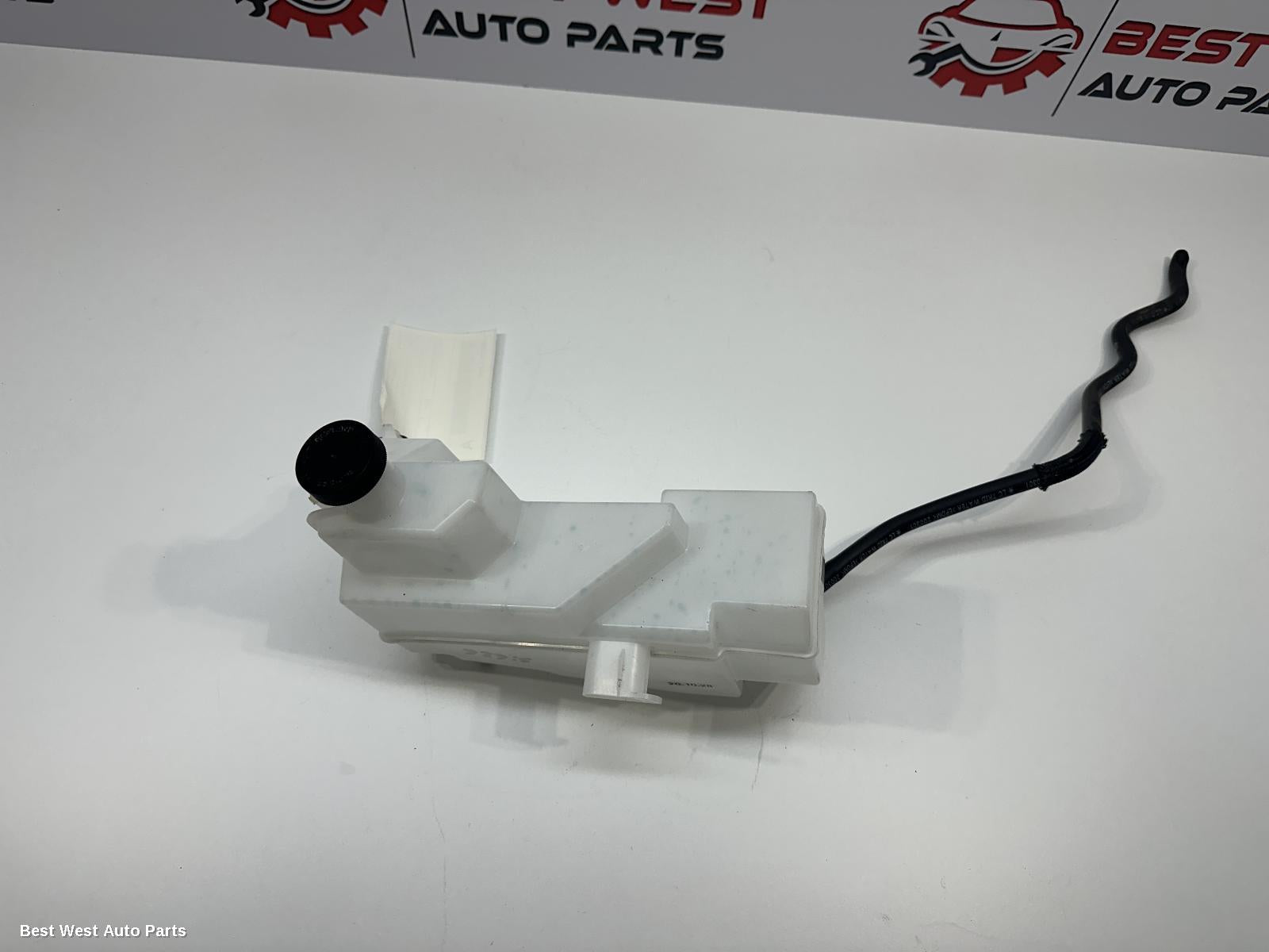 2021 NISSAN XTRAIL Washer Bottle