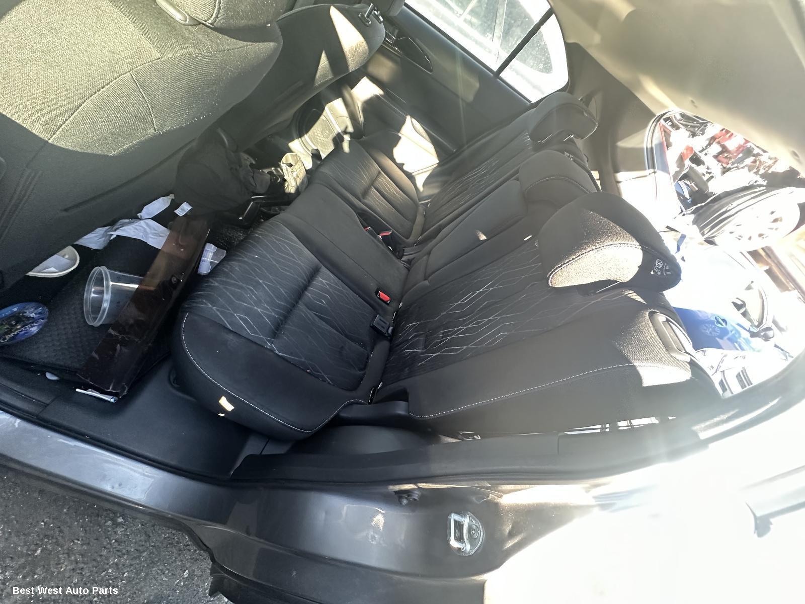 2019 MITSUBISHI ECLIPSE CROSS 2nd Seat (Rear Seat)