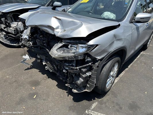 2018 NISSAN XTRAIL Right Front Window Reg/Motor