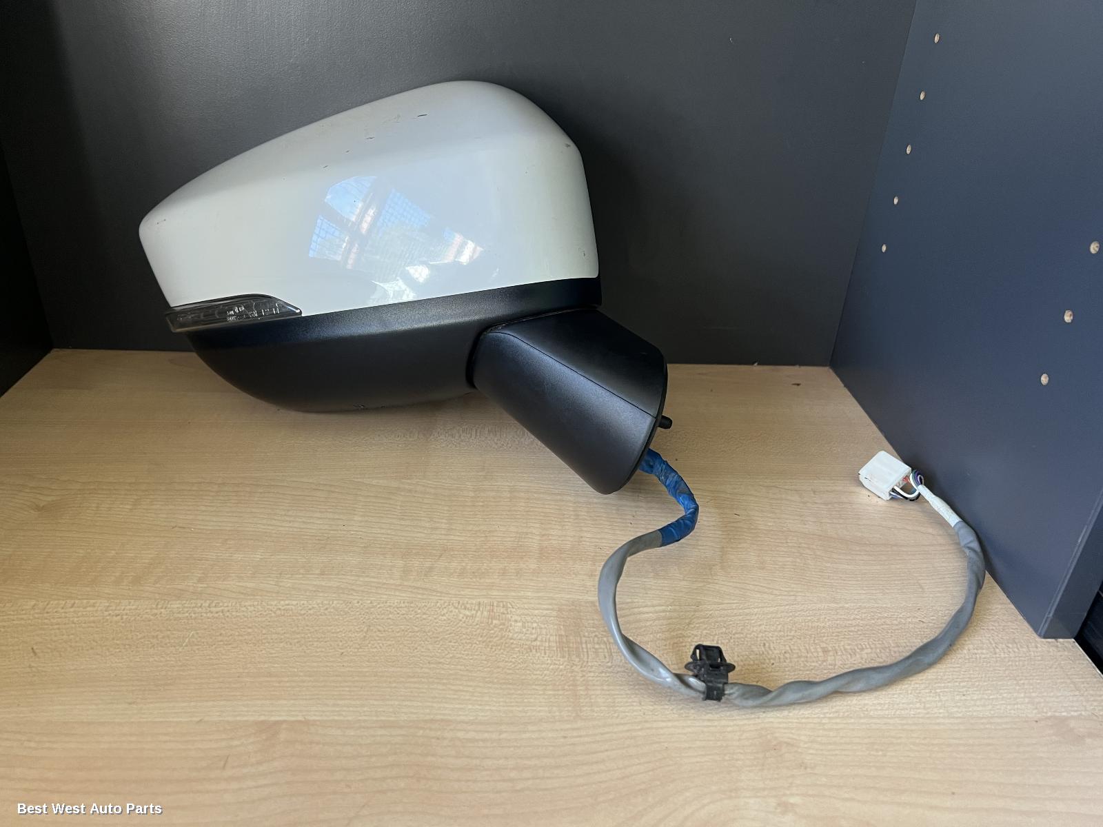 2018 MITSUBISHI ECLIPSE CROSS Right Door Mirror