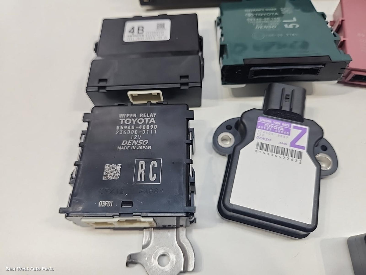 2022 TOYOTA KLUGER Ecu