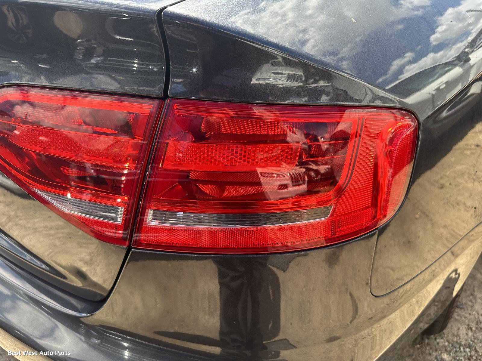 2009 AUDI A4 Right Taillight