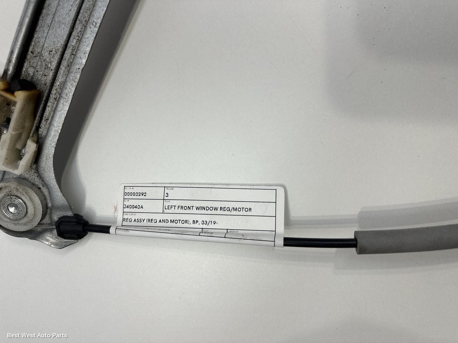 2020 MAZDA 3 Left Front Window Reg/Motor